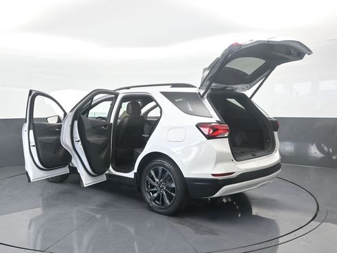 Used 2023 Chevrolet Equinox RS image 77