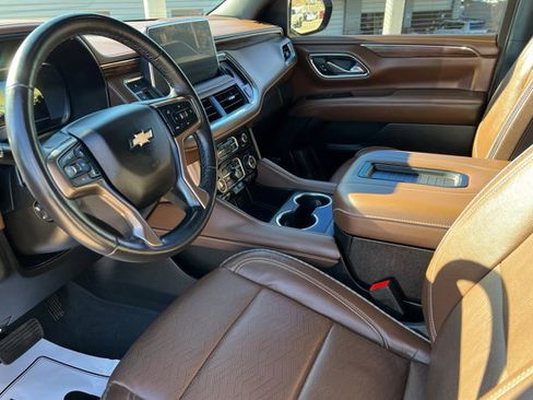 Used 2023 Chevrolet Tahoe High Country image 15