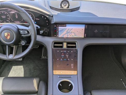 New 2025 Porsche Taycan image 20