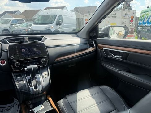 Used 2020 Honda CR-V Touring image 39