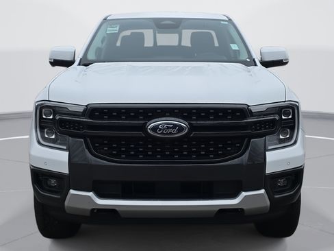 Used 2024 Ford Ranger Lariat w/ Advanced Towing Package image 2