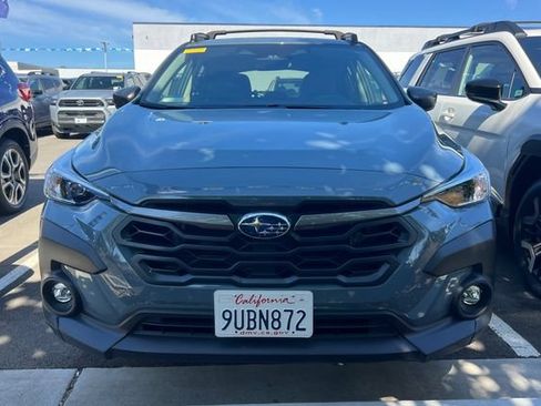 Certified 2025 Subaru Crosstrek 2.5i Premium AWD/4WD image 3