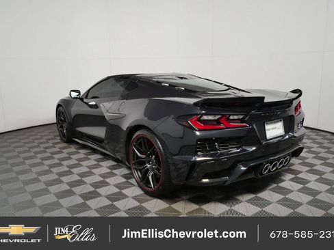 Used 2023 Chevrolet Corvette Z06 RWD image 28