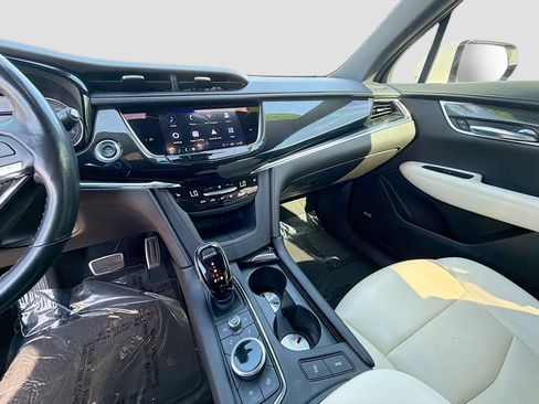 Used 2021 Cadillac XT6 Sport image 30