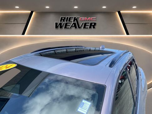 Used 2024 Chevrolet Equinox EV RS w/ LPO, All-Weather Mat Package AWD/4WD image 12