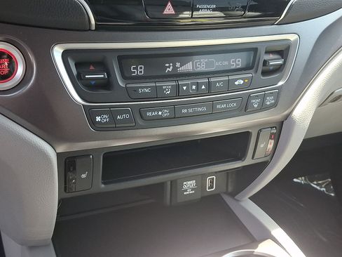 Used 2022 Honda Pilot EX-L image 16