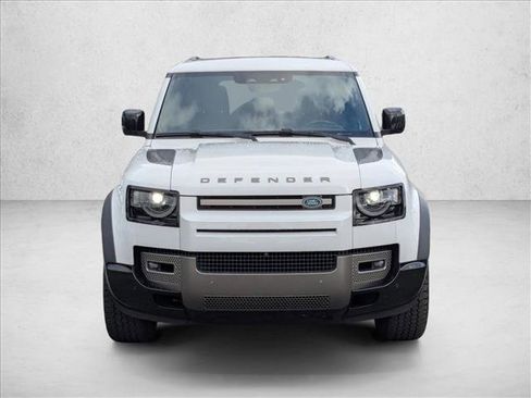 Used 2021 Land Rover Defender 110 X-Dynamic HSE image 2