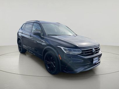 Used 2024 Volkswagen Tiguan SE R-Line