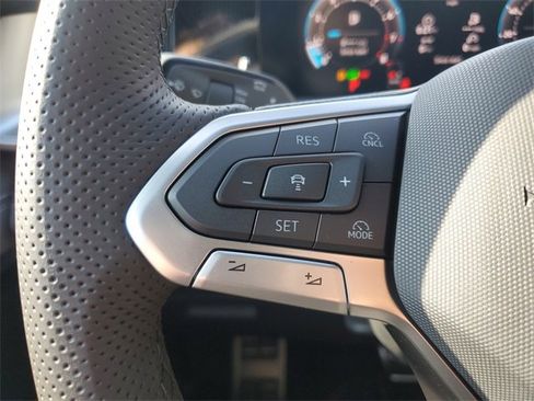 New 2026 Volkswagen Tiguan SE R-Line image 26