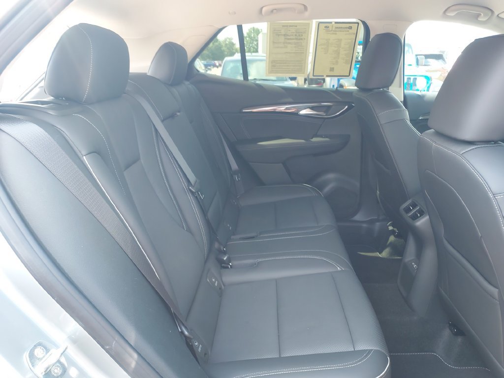 Used 2023 Buick Envision Essence FWD image 30