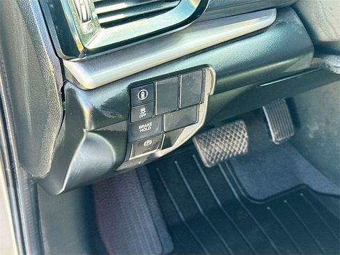 Used 2024 Acura RDX SH-AWD image 10