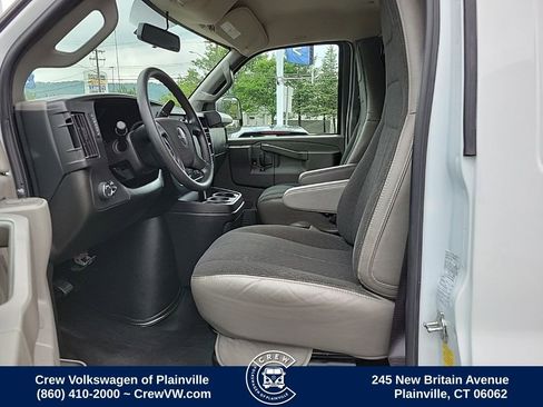 Used 2023 GMC Savana 2500 w/ Driver Convenience Package image 29