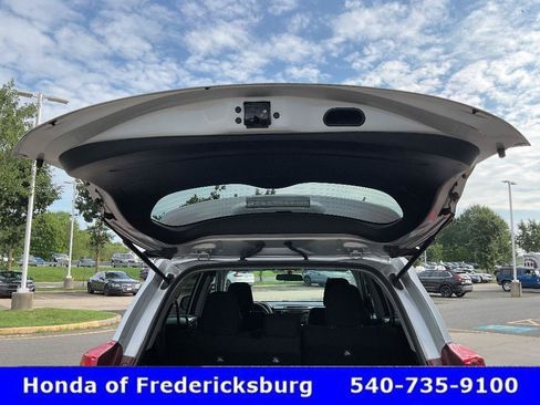Used 2014 Toyota RAV4 XLE AWD/4WD image 16