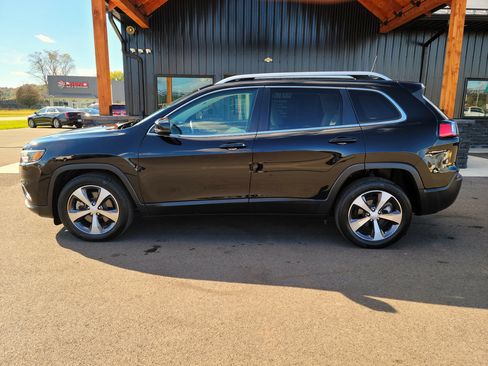Used 2019 Jeep Cherokee Limited image 22