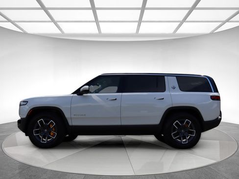 Used 2024 Rivian R1S Adventure Quad AWD/4WD image 4