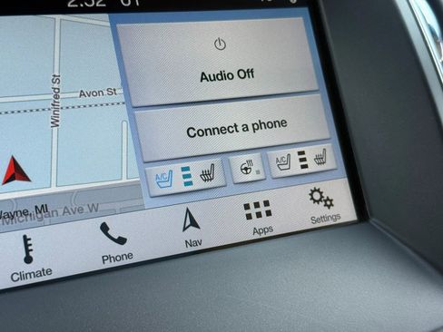 Used 2018 Ford Edge Titanium w/ Equipment Group 302A image 29