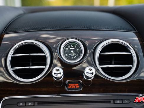 Used 2015 Bentley Continental GT image 14