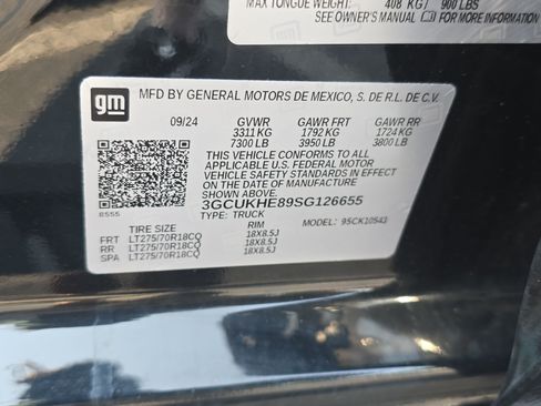 Used 2025 Chevrolet Silverado 1500 ZR2 w/ Technology Package AWD/4WD image 36
