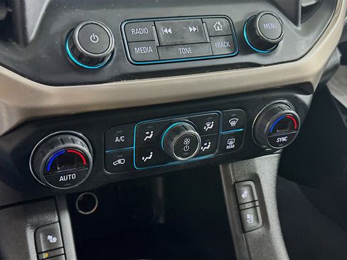 Used 2019 GMC Acadia Denali image 23