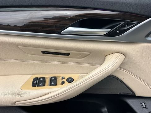 Used 2017 BMW 540i RWD image 13