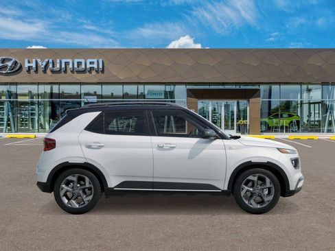 New 2026 Hyundai Venue SEL FWD image 8