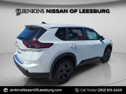 New 2026 Nissan Rogue SV FWD image 6