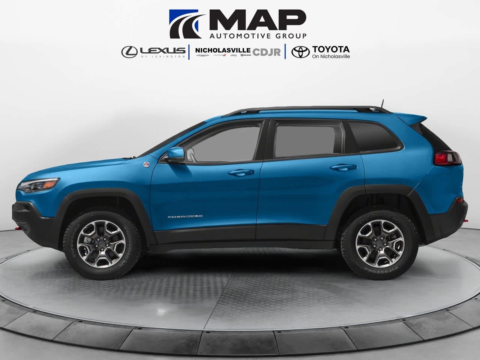 Used 2020 Jeep Cherokee Trailhawk w/ Cold Weather Group AWD/4WD image 3