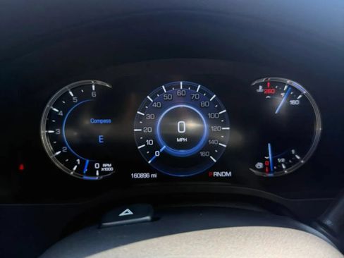 Used 2016 Cadillac Escalade Premium RWD image 19