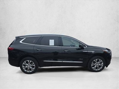 Used 2021 Buick Enclave Avenir w/ Avenir Technology Package FWD image 6