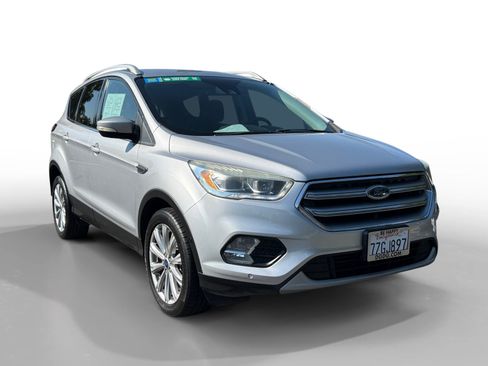 Used 2017 Ford Escape Titanium w/ Equipment Group 301A FWD image 7
