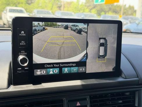 Used 2025 Honda Pilot TrailSport image 22