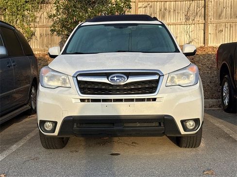 Used 2016 Subaru Forester 2.5i Touring w/ Eyesight & Navigation System image 2