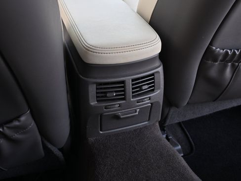 Used 2011 Lexus IS 250 w/ Premium Pkg Value Edition image 32