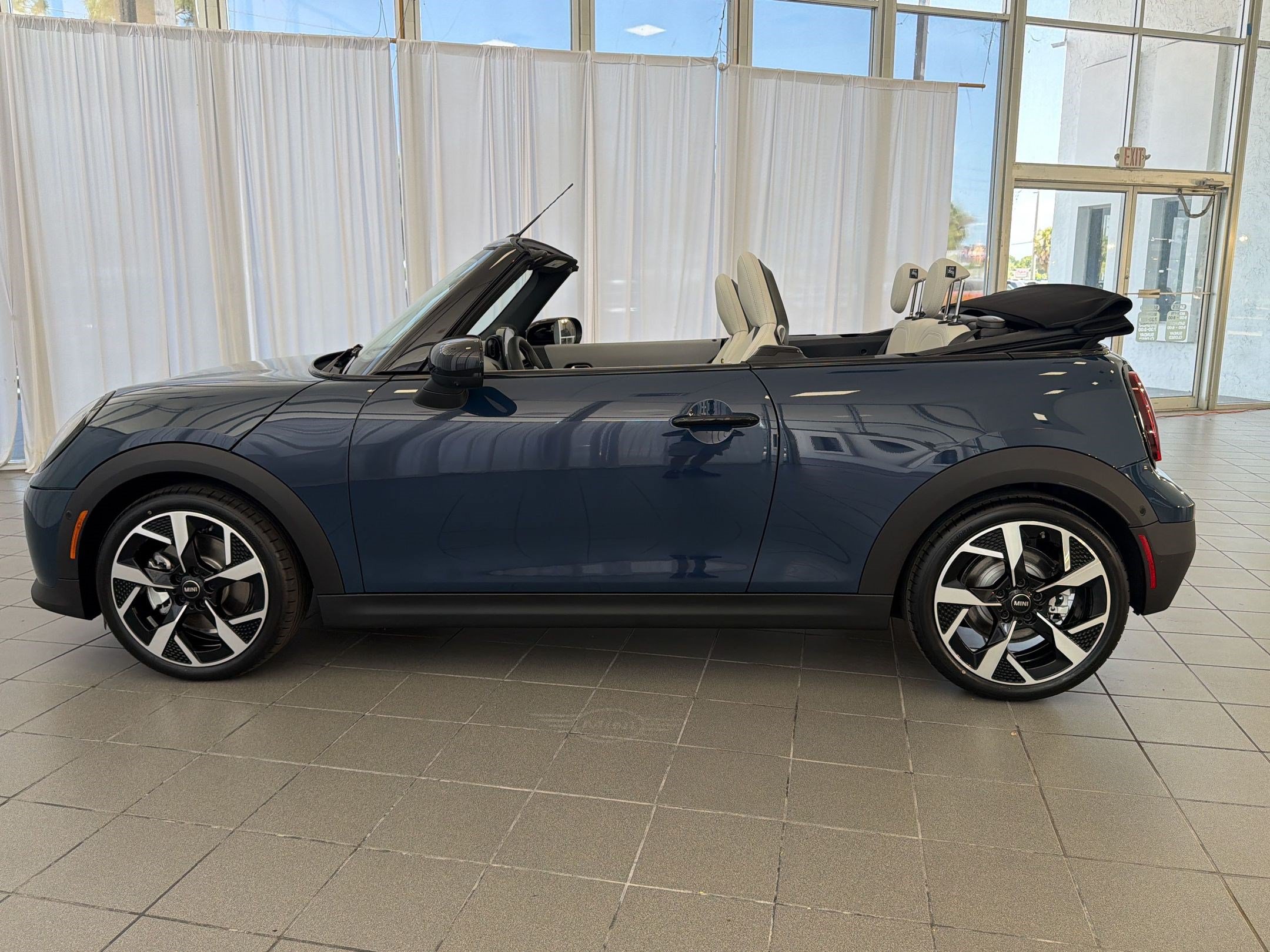 New 2026 MINI Cooper S FWD image 2
