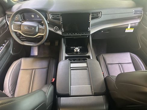New 2026 Jeep Grand Wagoneer 2WD w/ 8-Passenger Seating Package image 19
