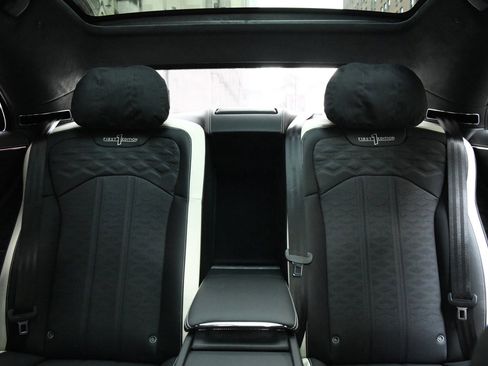 New 2025 Bentley Flying Spur Plug-In Hybrid image 12