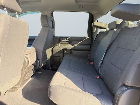 Used 2020 Chevrolet Silverado 2500 Custom w/ Custom Value Package image 13