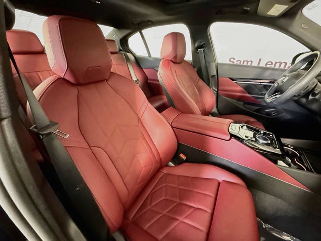 Used 2026 BMW 540i xDrive w/ M Sport Package AWD/4WD image 29
