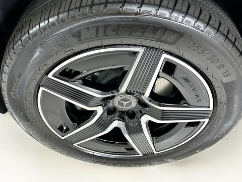 New 2026 Mercedes-Benz GLC 300 image 32