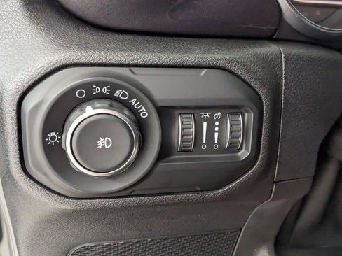 Used 2021 Jeep Wrangler Unlimited Sport image 21