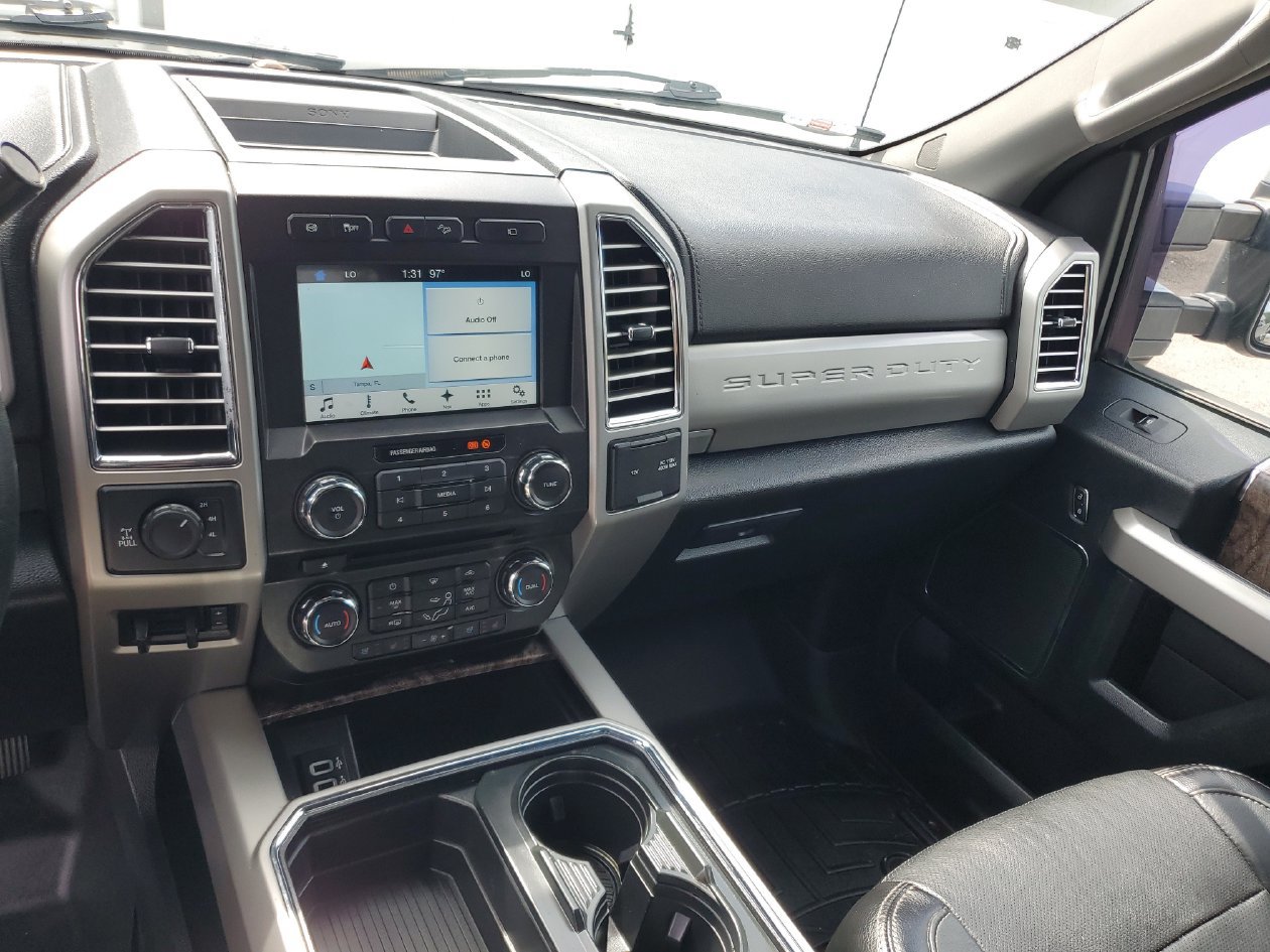 Used 2017 Ford F250 Lariat w/ Lariat Ultimate Package AWD/4WD image 27