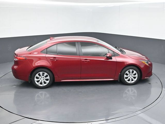 Used 2025 Toyota Corolla LE FWD image 41