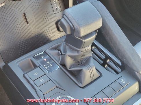 Certified 2025 Toyota Tacoma SR5 image 23