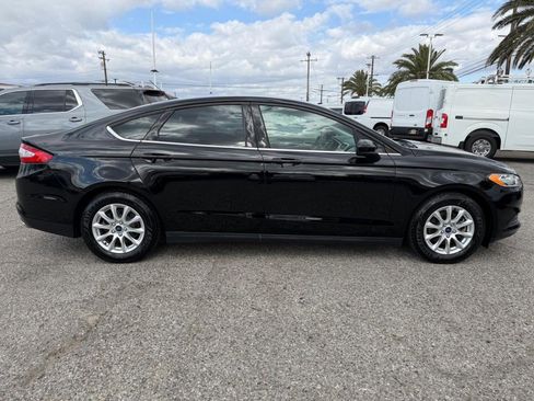 Used 2016 Ford Fusion S FWD image 4