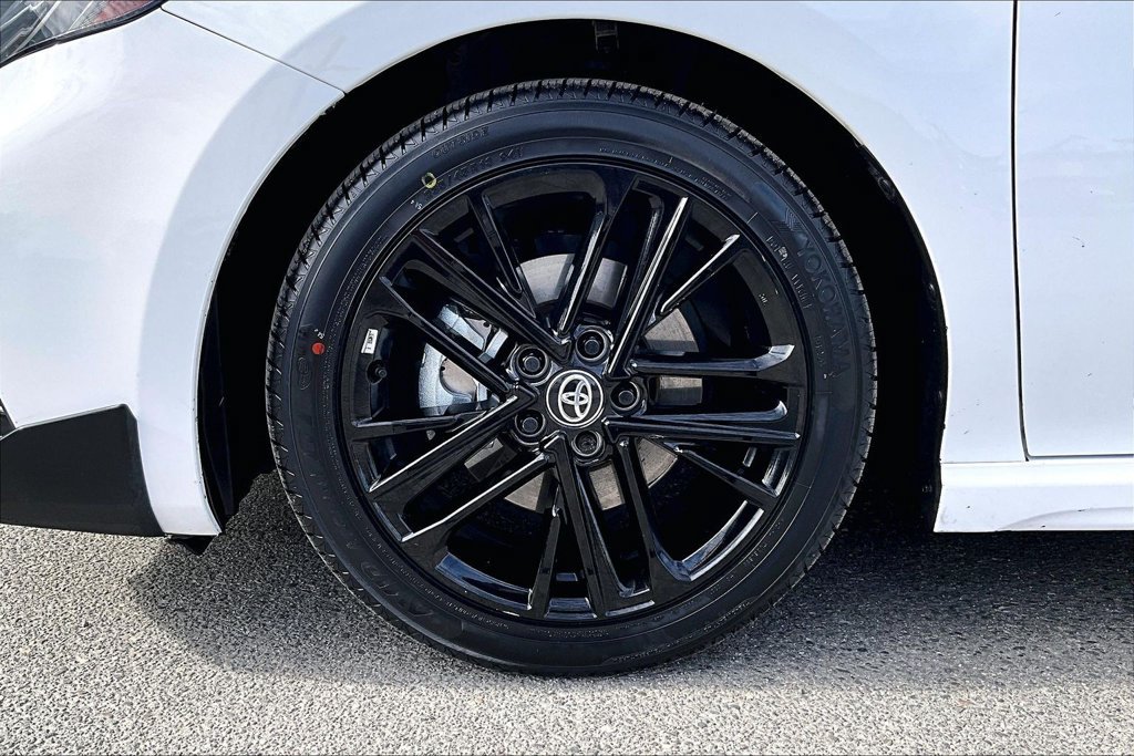 Used 2025 Toyota Camry SE FWD image 34