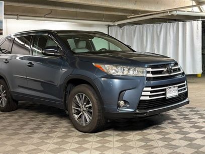 Used 2017 Toyota Highlander XLE