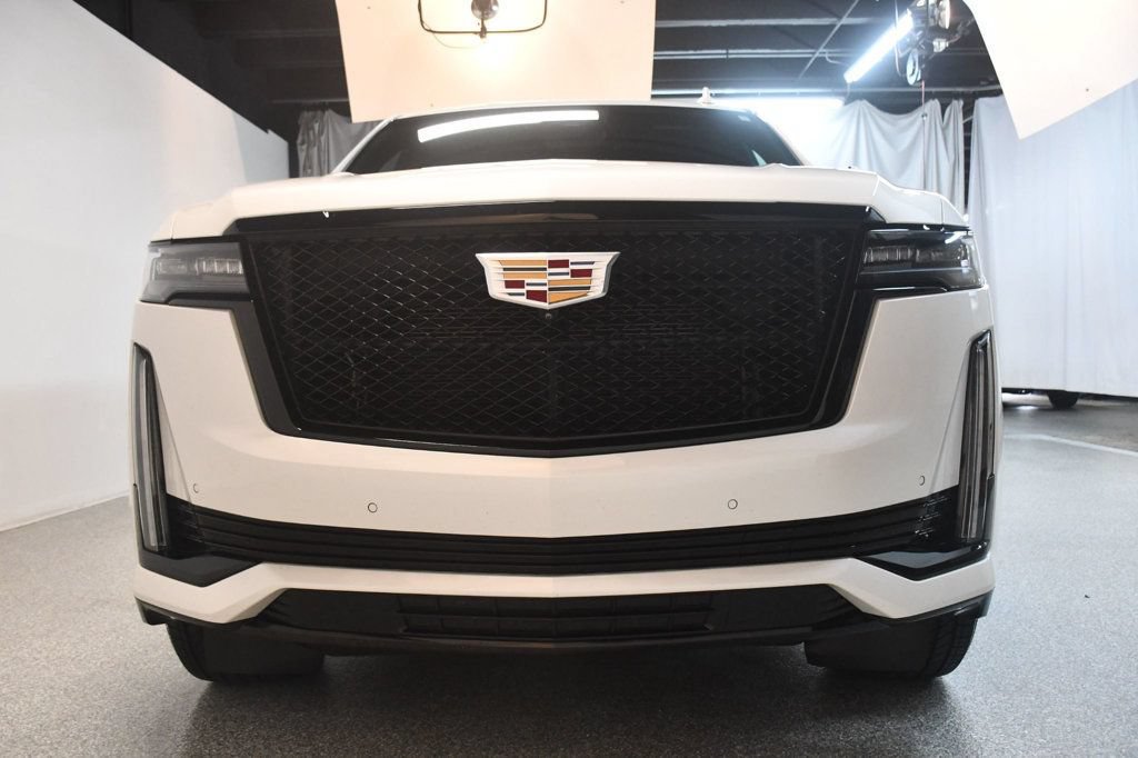 Used 2022 Cadillac Escalade Sport w/ Touring Package AWD/4WD image 19