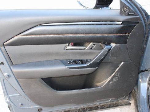 Used 2025 MAZDA CX-50 AWD 2.5 Hybrid w/ Premium Pkg image 19