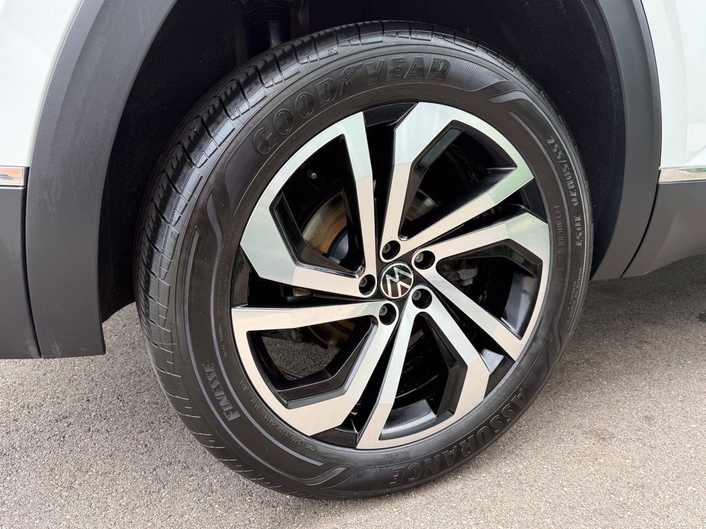 Used 2022 Volkswagen Atlas SEL AWD/4WD image 15