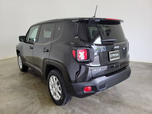 Used 2023 Jeep Renegade Latitude AWD/4WD image 7